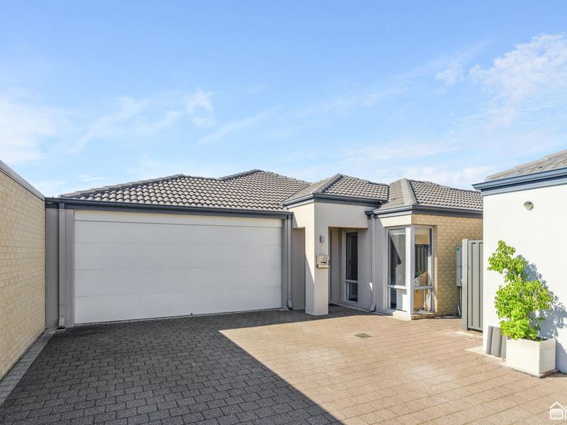 5 Beetzee Way, Champion Lakes WA 6111