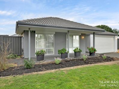 8A Lipscombe Court, Medina WA 6167