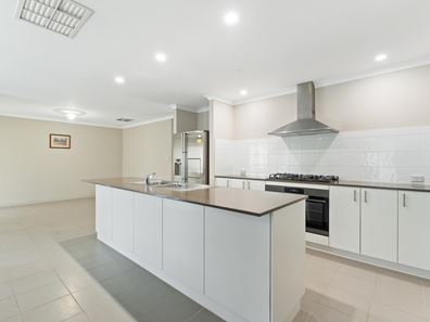 8 Mesa Link, Baldivis WA 6171