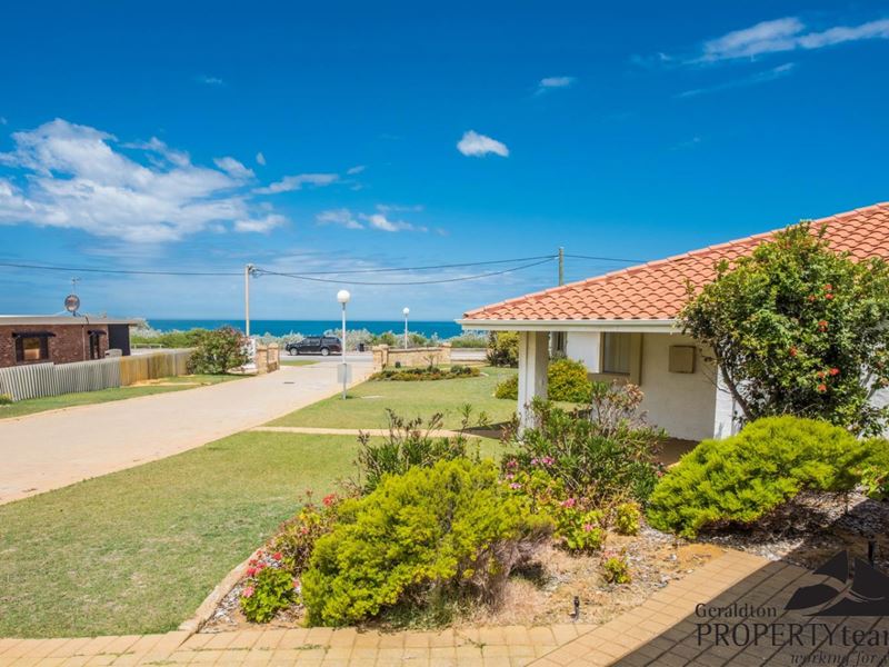 4/323-325 Willcock Drive, Tarcoola Beach