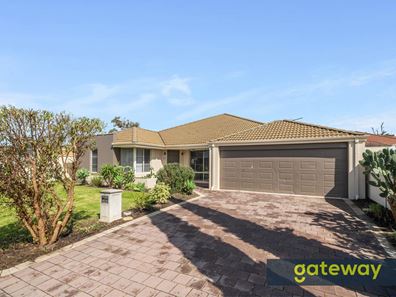 11 Willerin Loop, Success WA 6164