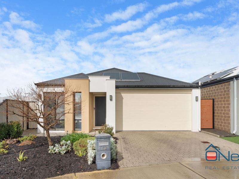 52 Middle Parkway, Canning Vale WA 6155