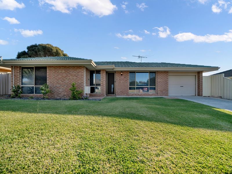 56 King Edward Drive, Heathridge WA 6027