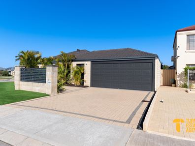 2 Hay Lane, Canning Vale WA 6155