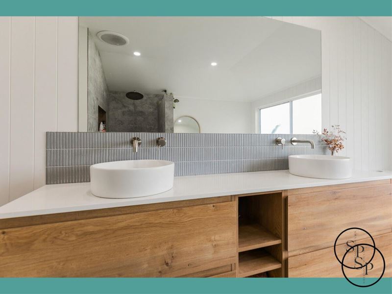 54 Challenger Road, Madora Bay
