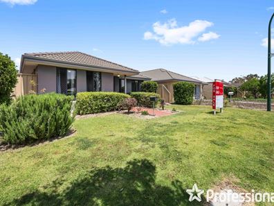 10 Ballawarra Avenue, Byford WA 6122