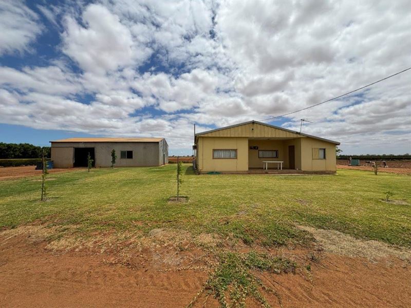 181 McGlades Road, North Plantations WA 6701