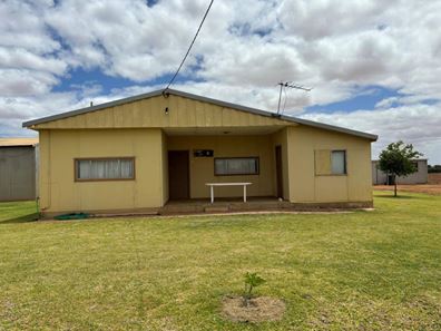 181 McGlades Road, North Plantations WA 6701