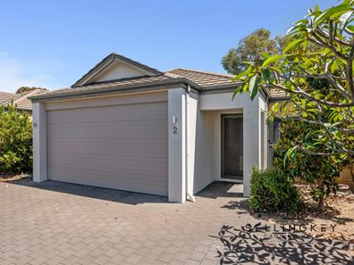 2/9 Parnell Way, Canning Vale WA 6155