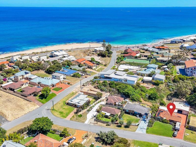 5 Murray Crescent, Halls Head WA 6210