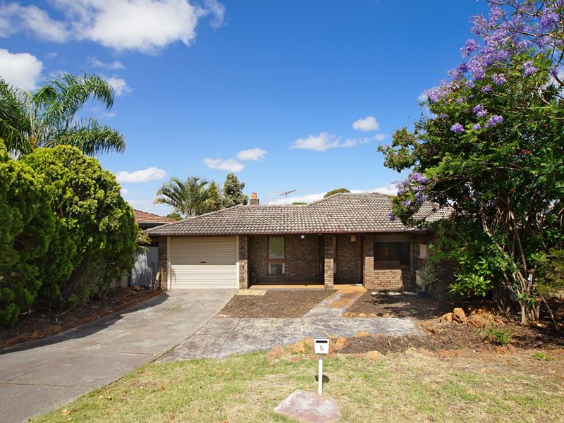 6 Davies Crescent, Kardinya WA 6163