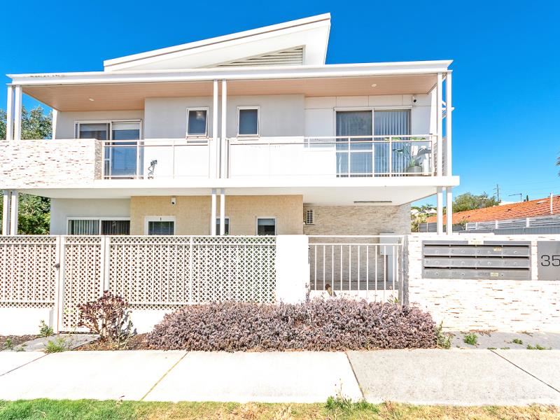 6/35 Joyce Street, Scarborough