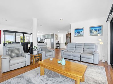 10b Keans Avenue, Sorrento WA 6020