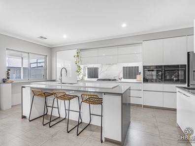 7 Boab Way, Treeby WA 6164