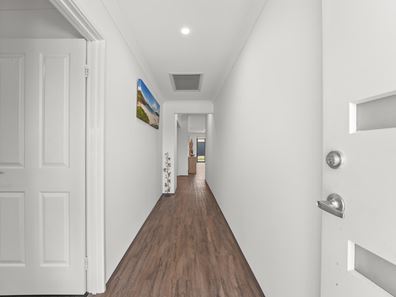 8 Variegate Road, Baldivis WA 6171