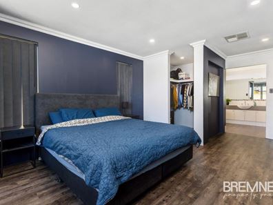 9 Moombaki Avenue, Bertram WA 6167
