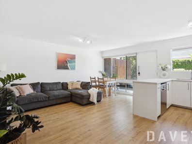 17/12 Hastings Street, Scarborough WA 6019