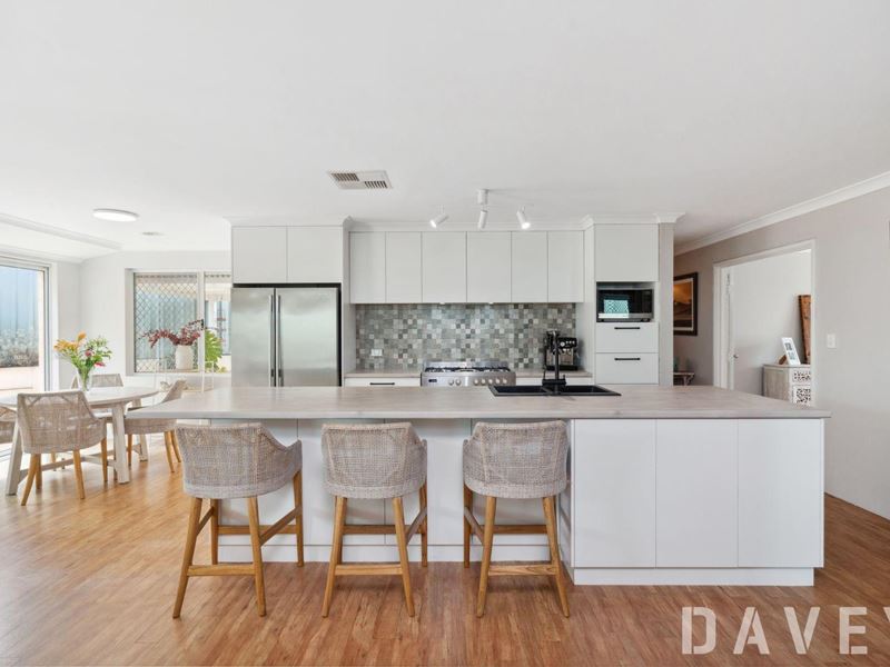 11A Alperton Court, Kingsley