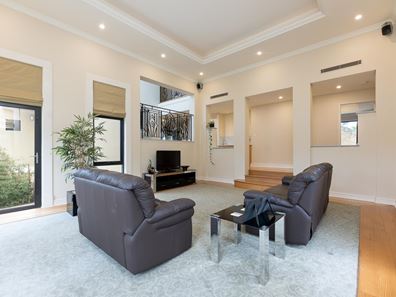 25 River View Terrace, Mount Pleasant WA 6153