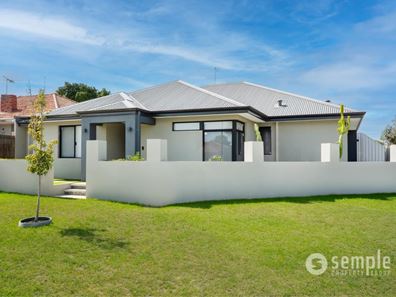 20A Arthur Road, Hamilton Hill WA 6163