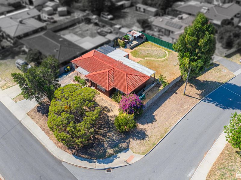 8 Edgeroi Way, Armadale WA 6112