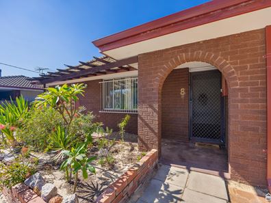 8 Edgeroi Way, Armadale WA 6112