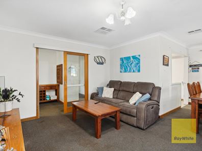 11 Ellesmere Road, Swan View WA 6056