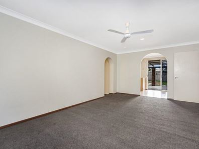 27 Siren Road, Heathridge WA 6027
