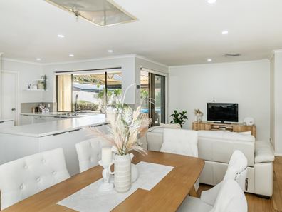 34 Burnett Avenue, Leeming WA 6149