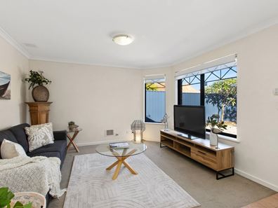 32D Bates  Road, Innaloo WA 6018