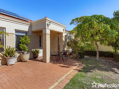 62 Allendale Entrance, North Lake WA 6163
