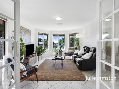 4 Tipuana Place, Edgewater WA 6027