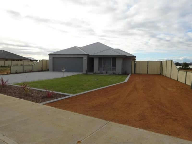 104 Moloney Street, Utakarra