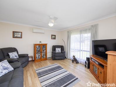 3 Fordham Drive, Swan View WA 6056