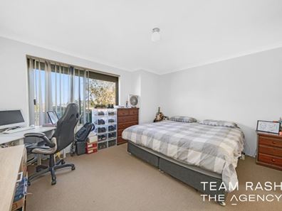 33 Joseph Banks Boulevard, Banksia Grove WA 6031