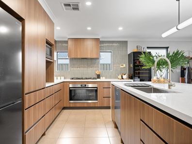17 Corvus Road, Tapping WA 6065