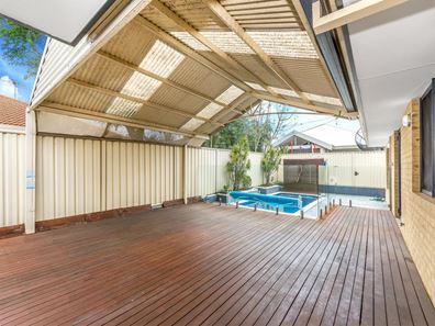 1 Clipper Parade, Canning Vale WA 6155