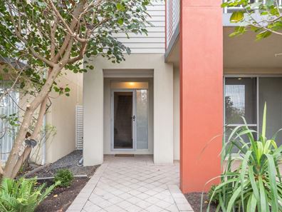 10 Congenial Loop, Atwell WA 6164