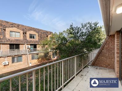 71/309 Harborne Street, Glendalough WA 6016