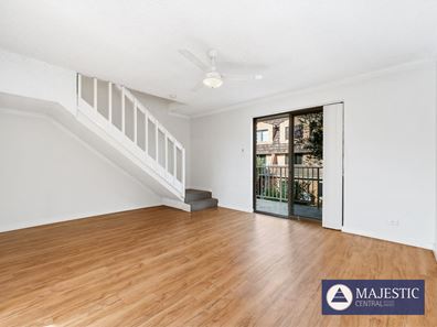 71/309 Harborne Street, Glendalough WA 6016