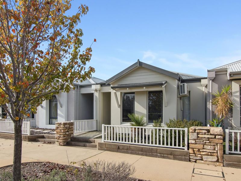8 Minegara Lane, Ellenbrook