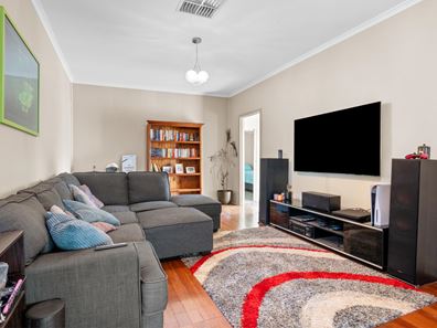 22 Evans Street, Boulder WA 6432
