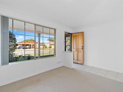 6 Maroon Place, Warnbro WA 6169