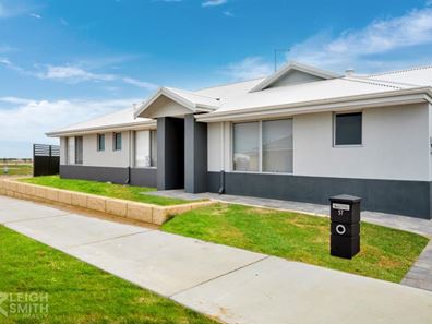 57 Angalore Road, Madora Bay WA 6210