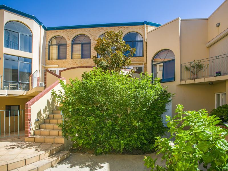 19/160 Hampden Road, Nedlands WA 6009