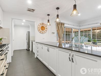 23 Chambri Chase, Success WA 6164