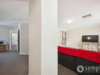 3 Bainton Road, Leeming WA 6149