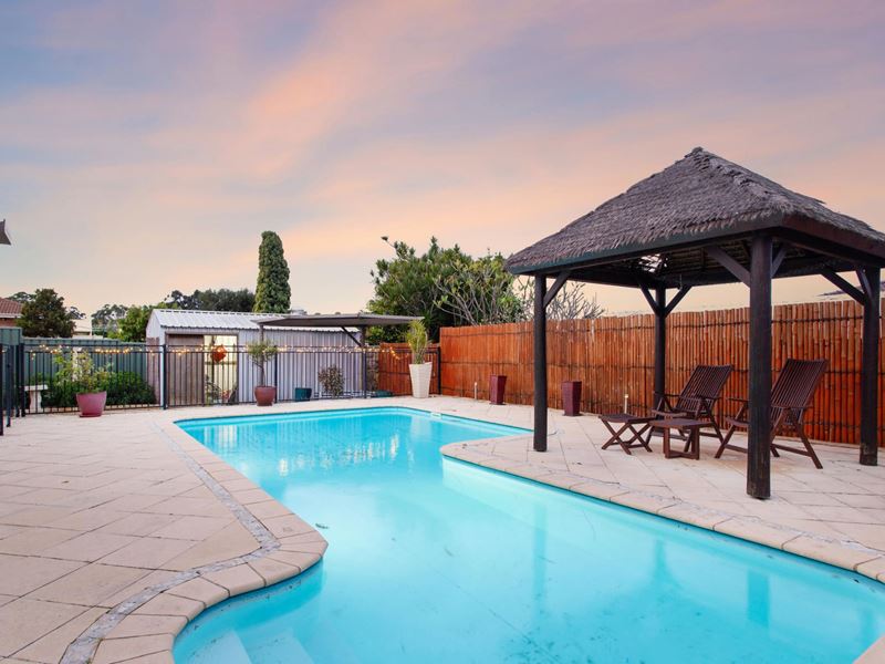 16 Bredgar Way, Marangaroo WA 6064