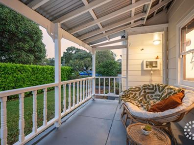 28 Chadwick Street, Hilton WA 6163