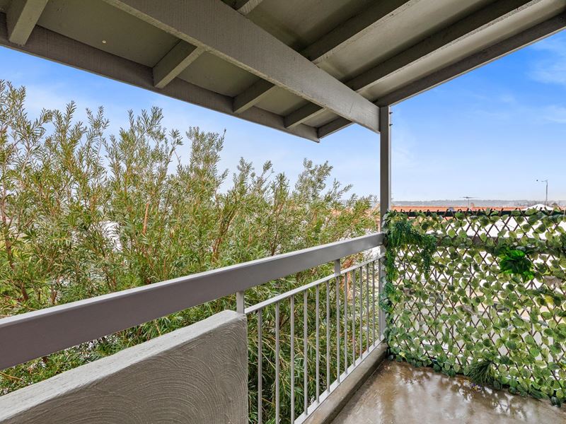 10/23 Kinsella Street, Joondanna